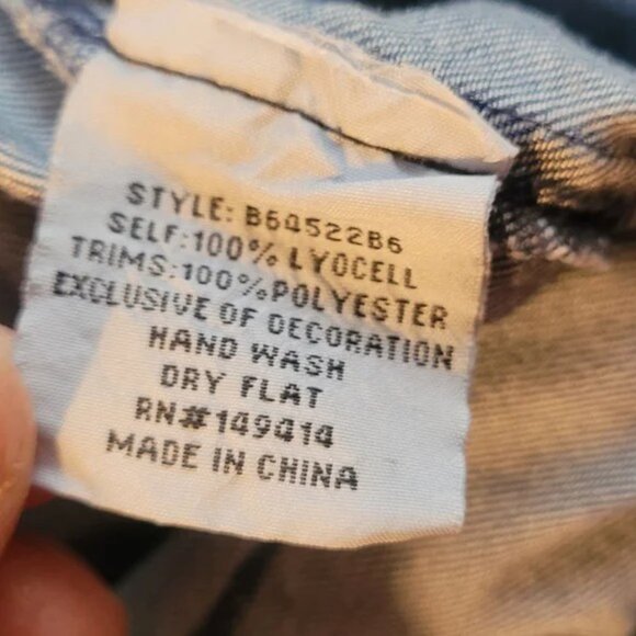 Johnny Was Biya Aventura Embroidered Cargo Denim Pants - Picture 9 of 14